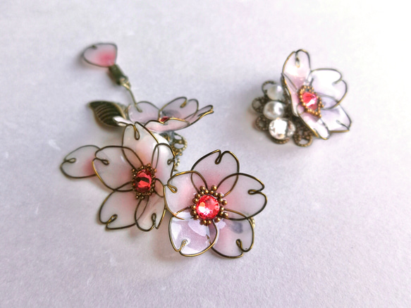 Cherry blossom (SAKURA) --  pierced earring / ear cuff 第7張的照片