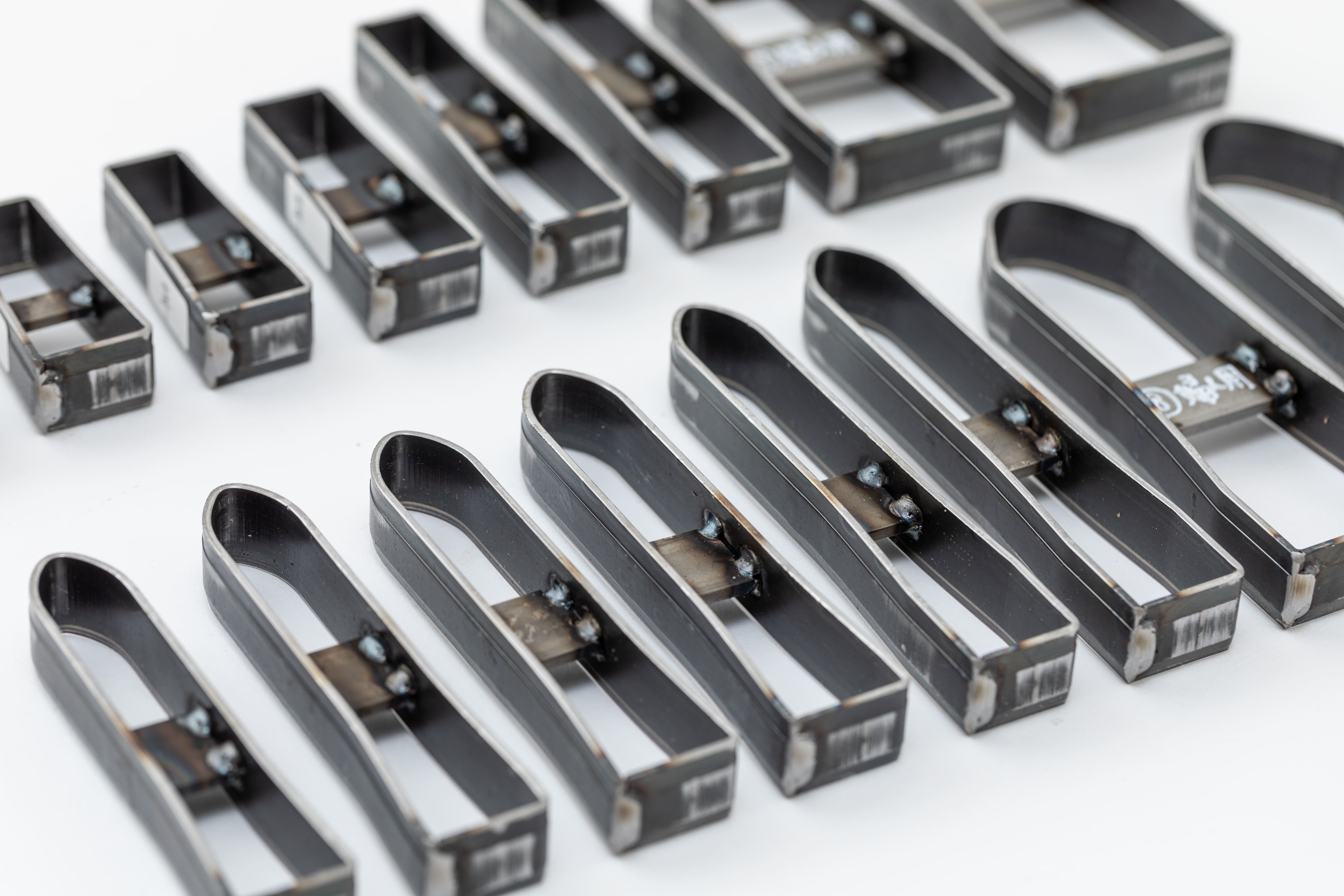 一点物　上下別々「あなた好み」にコーディネート　「Apple Watch 用の替えベルト」　45（44、42)mm下部