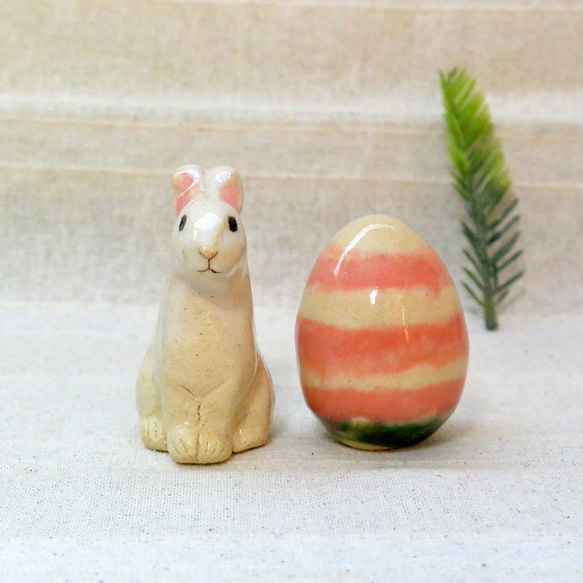 ウサギとタマゴ　イースター　うさぎの置き物　２個セット　手作り陶芸　陶器の置物 13枚目の画像
