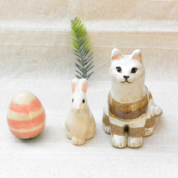 ウサギとタマゴ　イースター　うさぎの置き物　２個セット　手作り陶芸　陶器の置物 14枚目の画像