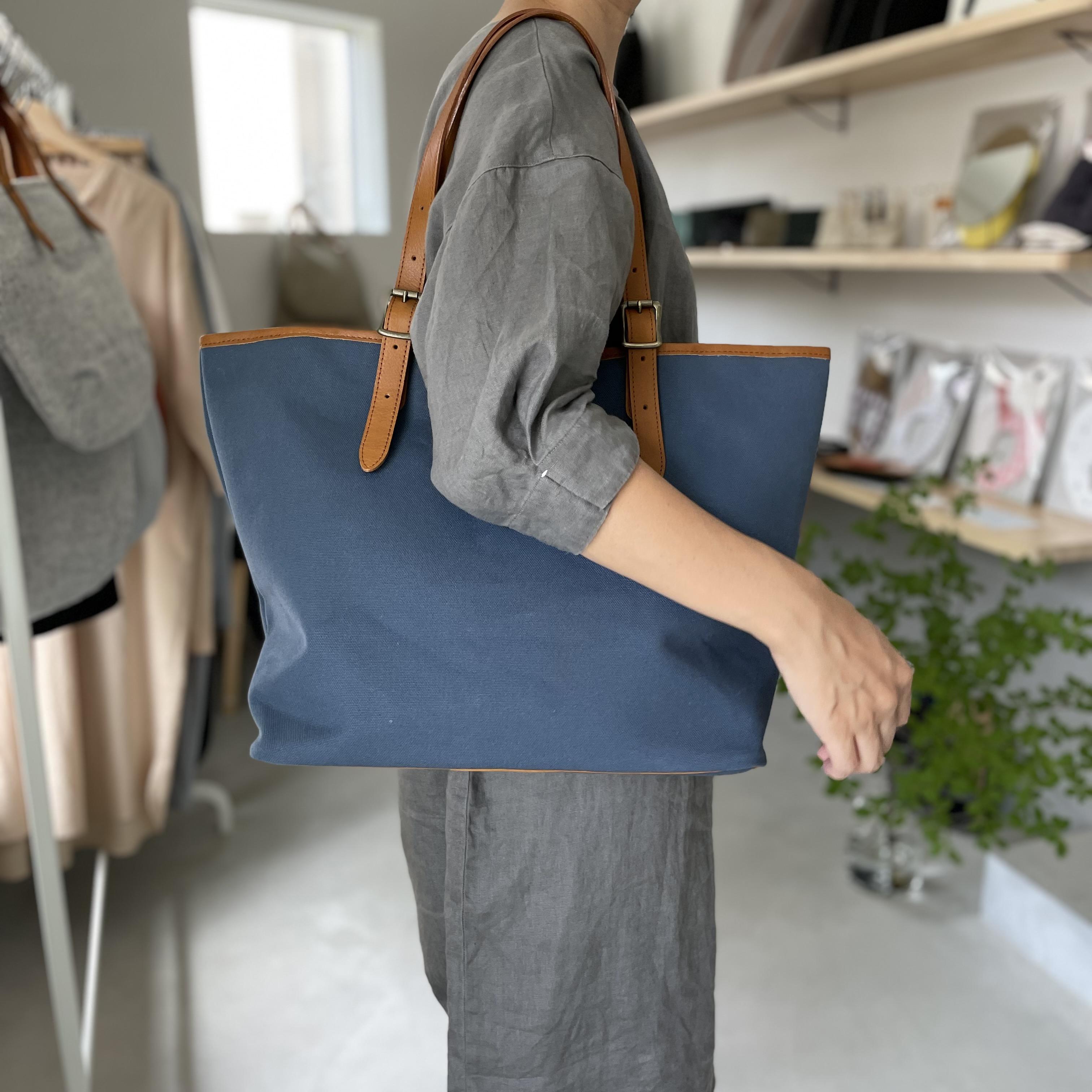 2way長さ調節 2枚貼り牛革ハンドルと6号帆布のトートバッグ【ブラック】