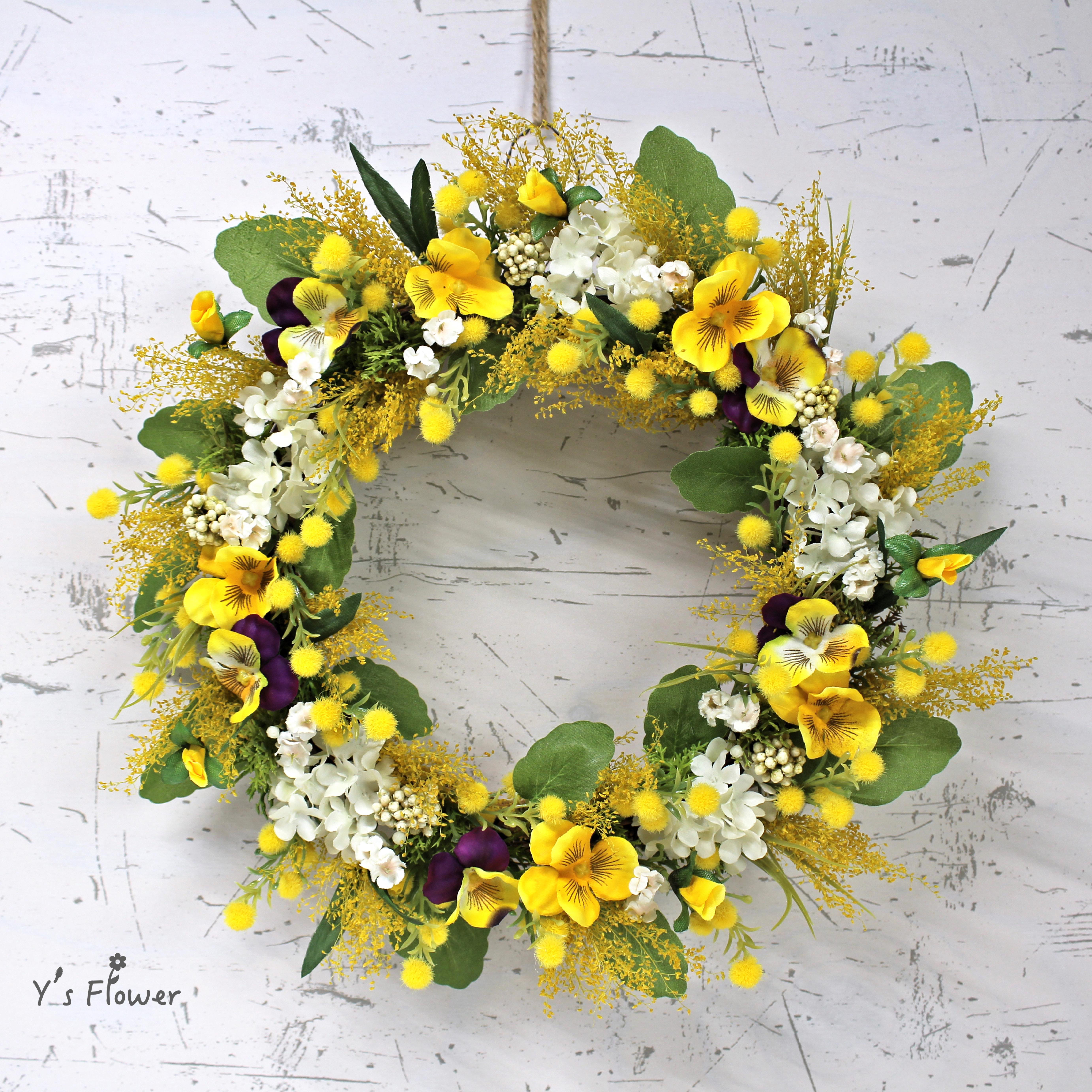 ミモザとパンジーのナチュラルリース