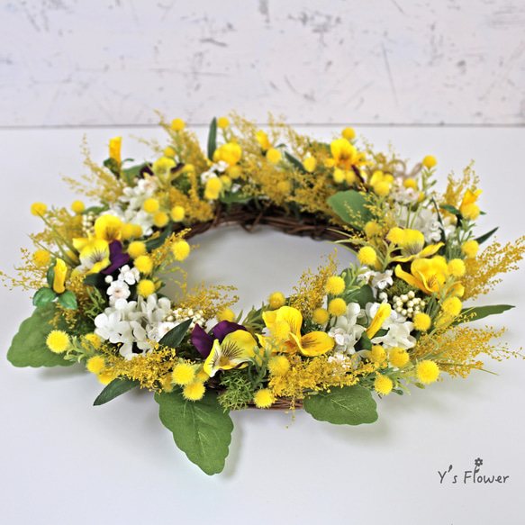 ミモザとパンジーのナチュラルリース 4枚目の画像