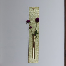 鎚目模様の壁掛け花器：真鍮／黒染 9枚目の画像