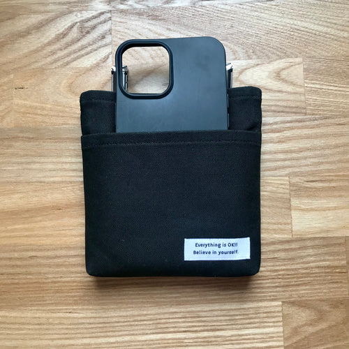 かっこいいフタなし移動ポケット/ スマホポーチ/ ブラック その他入園