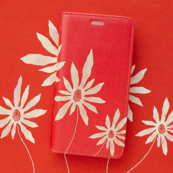 花のある毎日/赤　手帳型スマホケース　ベルトなし ✶ 春 SE3 SE2 iPhone15 ✶ 6枚目の画像