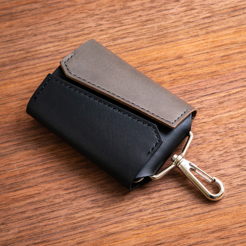 本物手錠 ブラック 鍵2本 収納ケース付き 本物手錠 ブラック 鍵2本