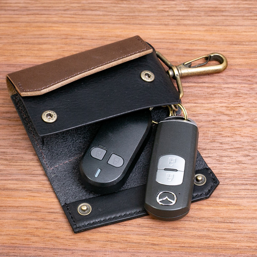 2つ収納】本革スマートキーケース（ダブルホックタイプ） キーケース