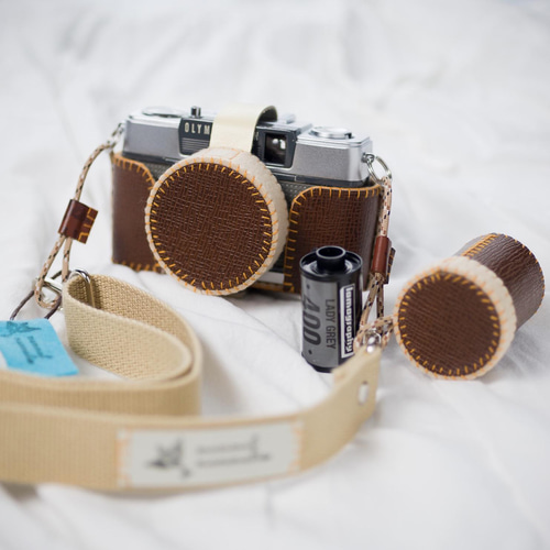 カメラケース『Classic Leather』（オリンパスフィルムカメラPEN