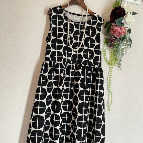 幾何学模様ノースリーブミニワンピース 北欧》幾何学柄ノースリーブワンピース ワンピース beauty