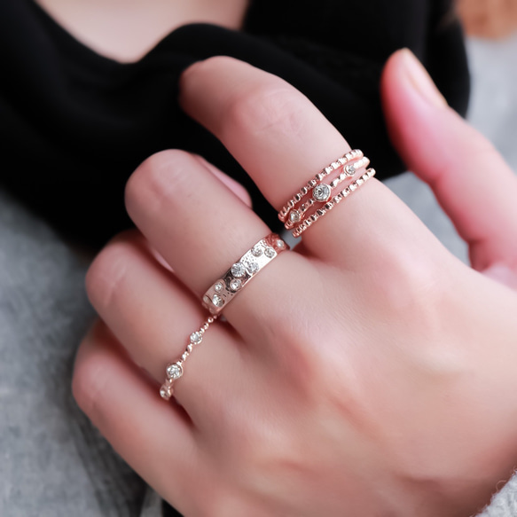 【新品】送料込み　フラワーリング(ピンク×ホワイト) MR85】5本セット トレンド 豪華な重ね付け ピンクゴールド