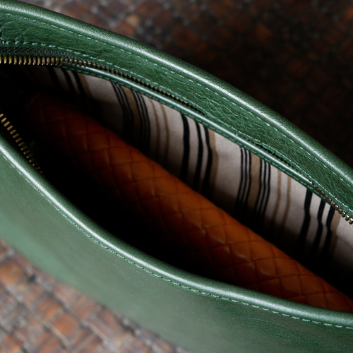 牛革斜め掛けショルダーバックレディース 大人 バッグ肩掛け ミニ