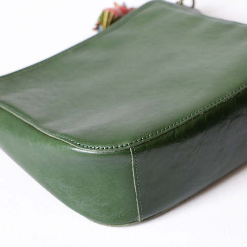 牛革斜め掛けショルダーバックレディース 大人 バッグ肩掛け ミニ