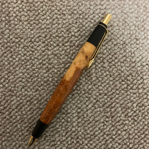 花梨瘤紅白ボールペンorシャーペン 木軸 ペン・筆記用具 キツツキ 通販