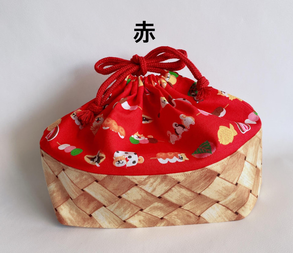 柴犬と和菓子のカゴプリント巾着袋　(ピンク、赤) 5枚目の画像