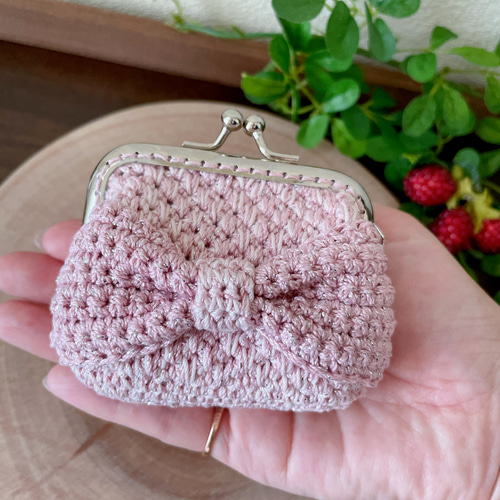 ♥️手編み♥️ハンドメイド♥️がま口バッグ♥️いちごバッグ♥️がま口　ポーチ♥️ 苺がま口ショルダーバッグ（牛革製） - EARL'S FAVOURITE