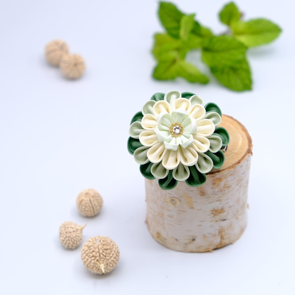 モロッコさま 専用 つまみ細工髪飾り モロッコさま 専用 つまみ細工髪