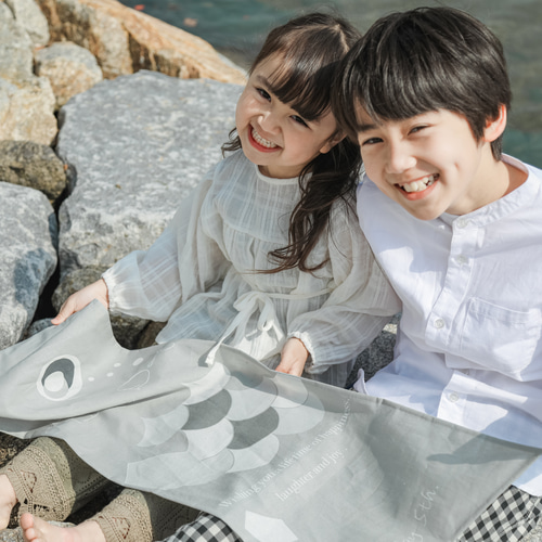 こどもの日 こいのぼり タペストリー『 KOINOBORI / 透 sui こどもの日 こいのぼり タペストリー『 KOINOBORI / 透 sui