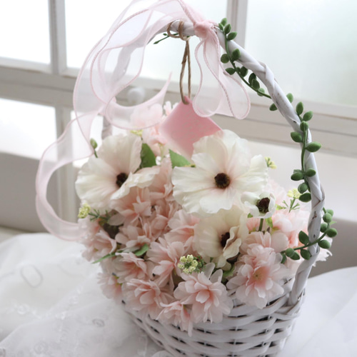 お家でお花見☆桜とラナンキュラスの花かご アートフラワー Milky ...