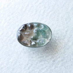 No.43  初夏の和菓子 薄衣 帯留め  天然石(アパタイト、クォーツ)使用 2枚目の画像