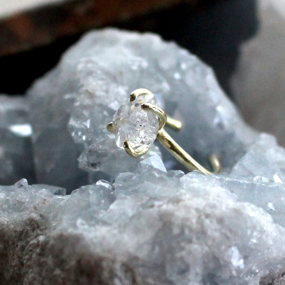 M 4月誕生石　自己実現【一点物】ハーキマーダイヤモンドクォーツ原石結晶の天然石真鍮イヤーカフ Mサイズ C 3枚目の画像