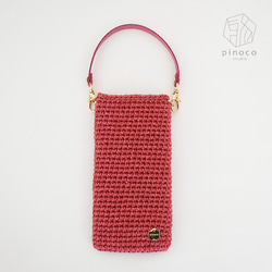デニム風コットンと革の持ち手が豪華な・手編みスマホポーチ（濃ピンク） 3枚目の画像