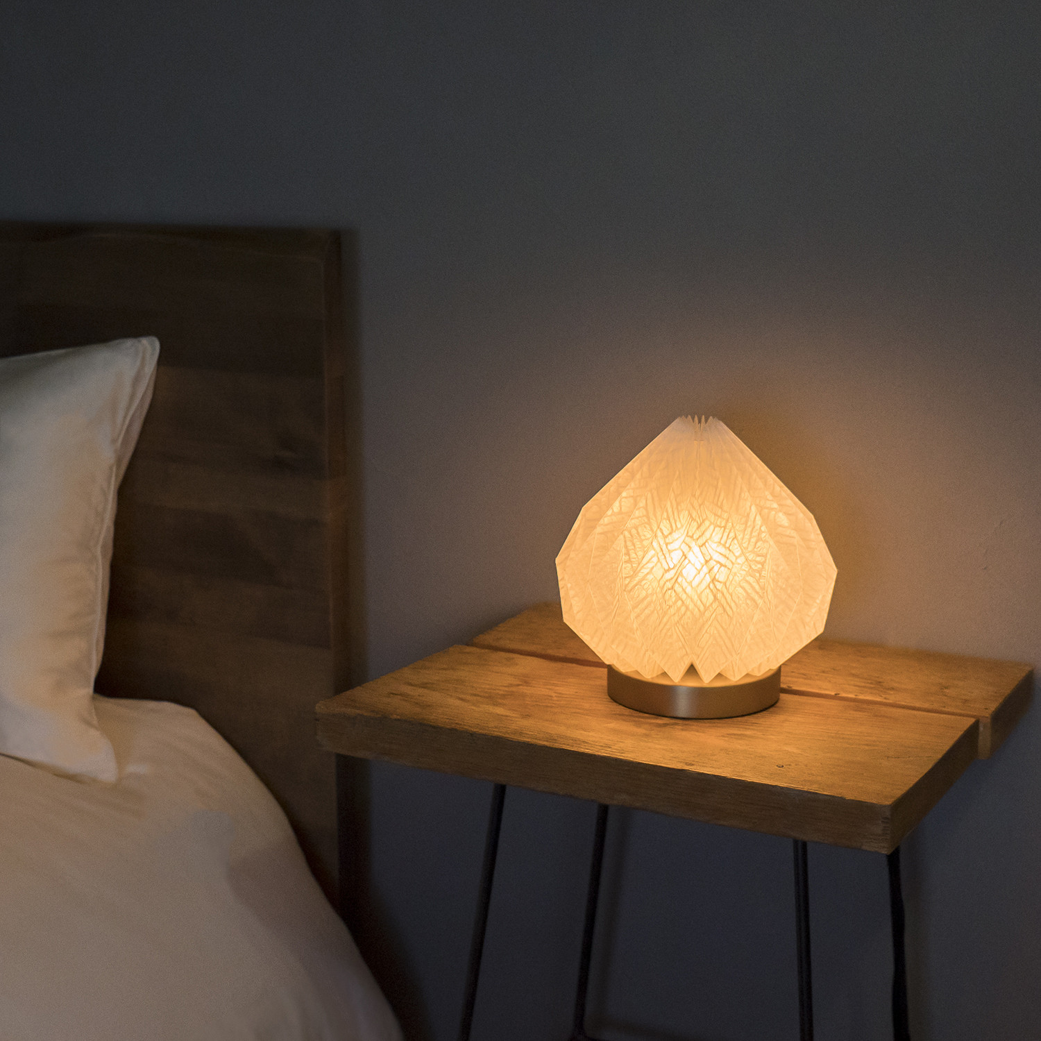 Origami table lamp Onion 土佐落水和紙