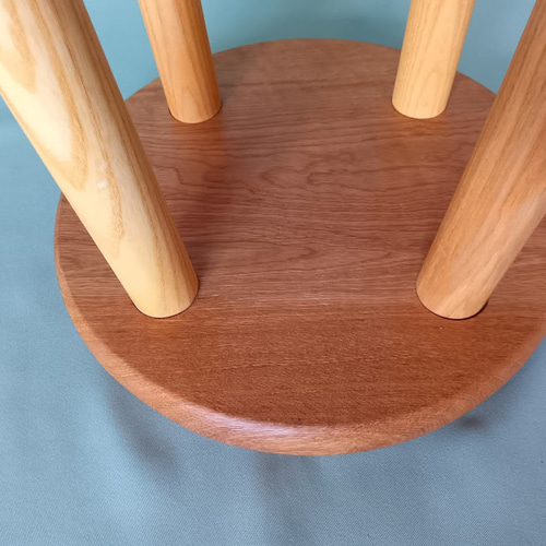 アンティーク 小ぶりなイス 布張り ナラ 木製 古家具 無垢材 スツール（国産ナラ材）（手作り）（無垢材） 椅子（チェアー