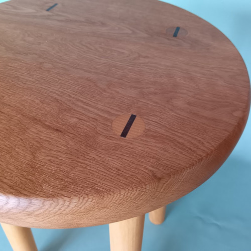 楢材　丸スツール　丸椅子　古家具　無垢家具　無垢材　ナラ材　古材 Bアンティーク 木製 無塗装 無垢材 丸スツール 古家具 ブナ ナラ