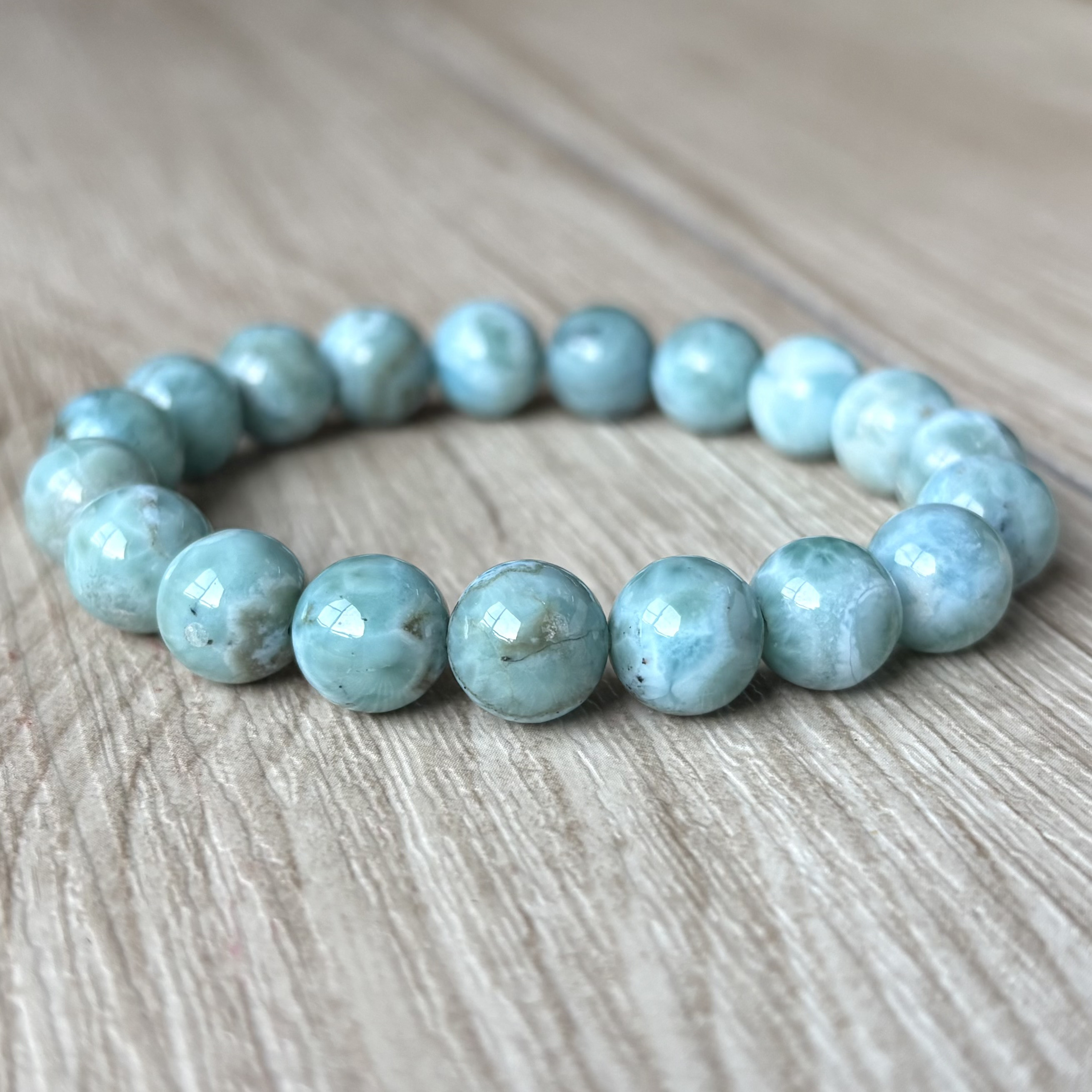 50%オフセール‼︎穏やかな水面の波に揺られ心も体も癒される/ラリマー/天然石 ストーン ブレスレット