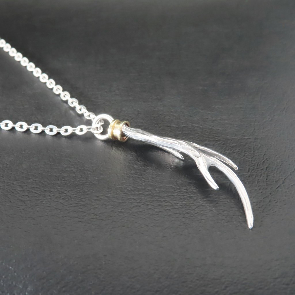 鹿の角ネックレス シルバー925 × 真鍮 L 【刻印無料】 鹿の角 鹿 角 ディアホーン ネックレス ペンダント