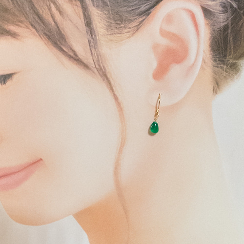 冬SALE＊ ちょこんと グリーンオニキス ピアス ステンレス フック