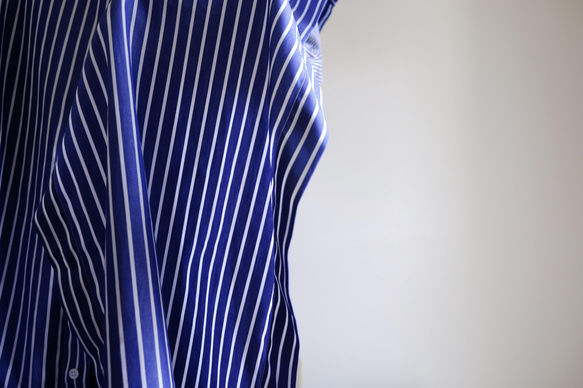 シャツ袖ワンピース/M/ロング丈 ハーフスリーブ/コットンシャンブレー ストライプ【白と青紺】 17枚目の画像