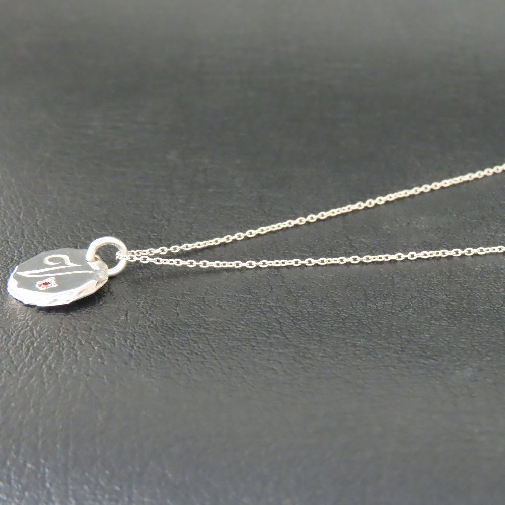 アルファベットネックレスV シルバー925 【刻印無料】 アルファベット イニシャル ネーム 名前 V ネックレス 箱