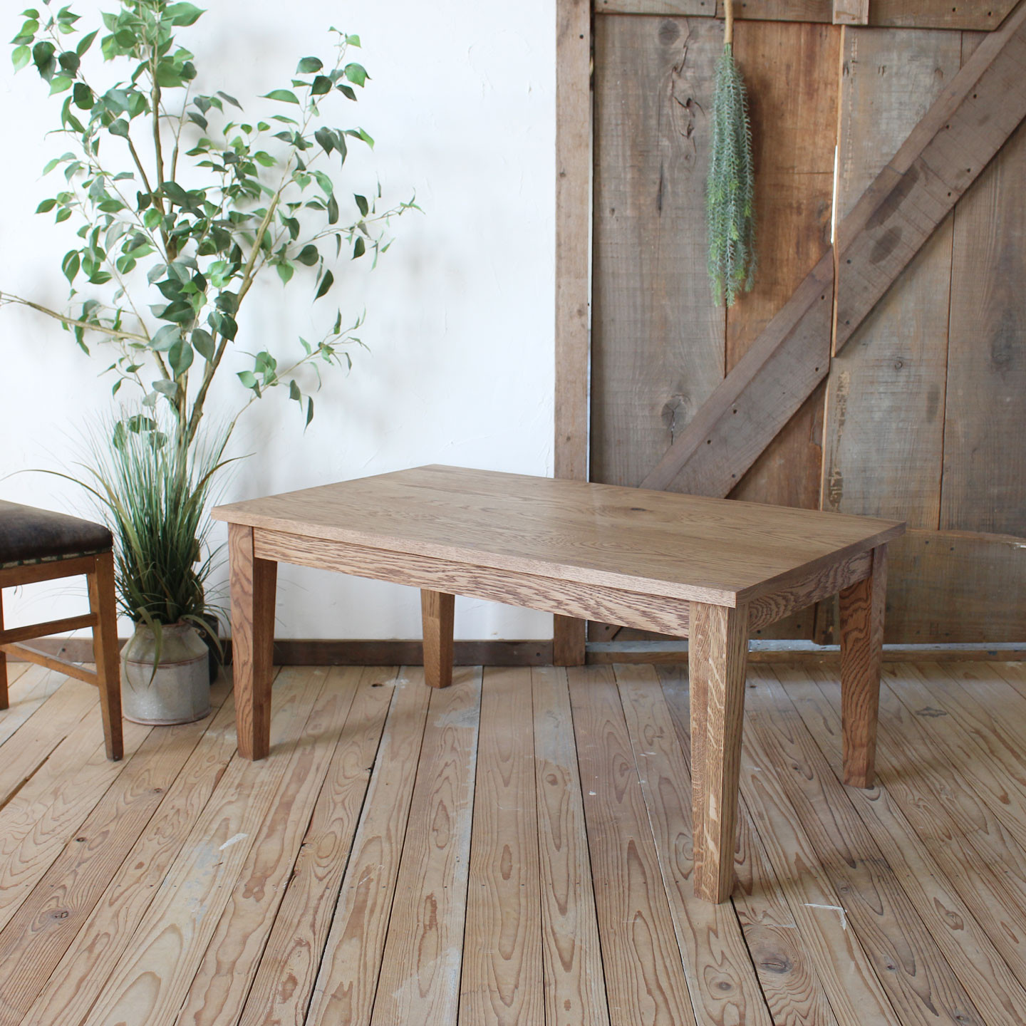 №39　総無垢　節有オーク材のカフェ風ローテーブル・コーヒーテーブル・ソファテーブル　サイズオーダー【ダーク/節オーク】