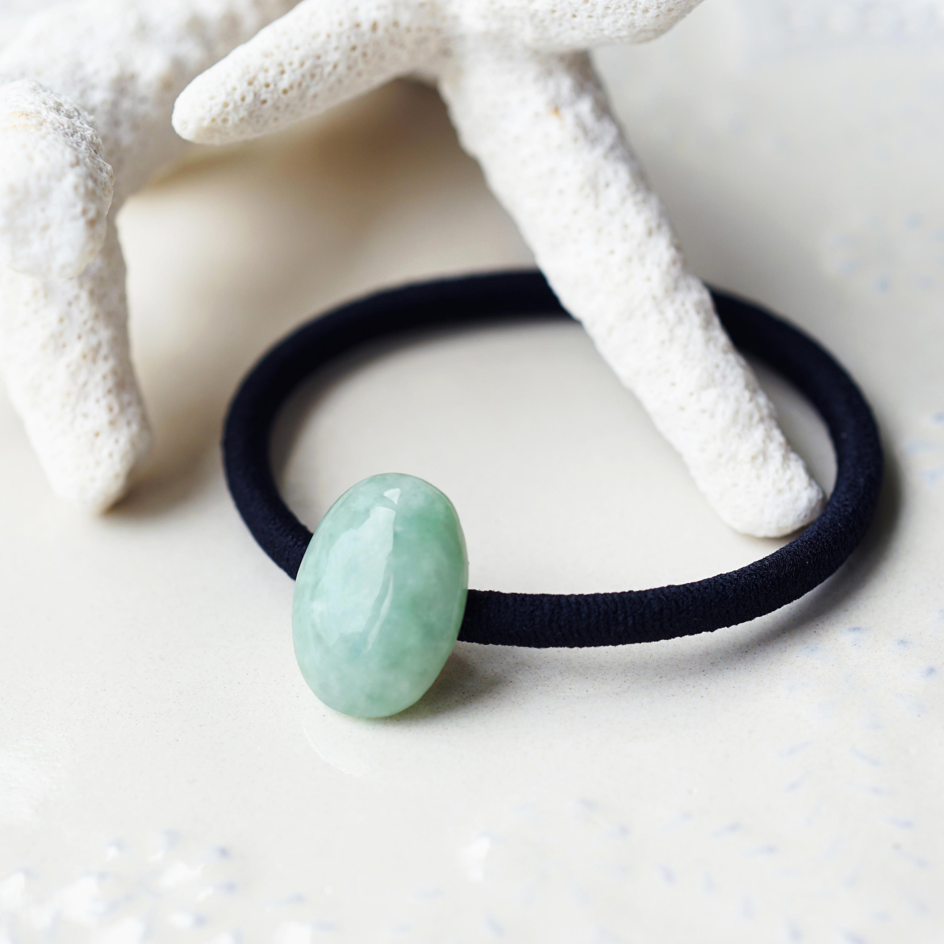 ビルマ産大粒翡翠のヘアゴム・20ｍｍ縦　～Apolline