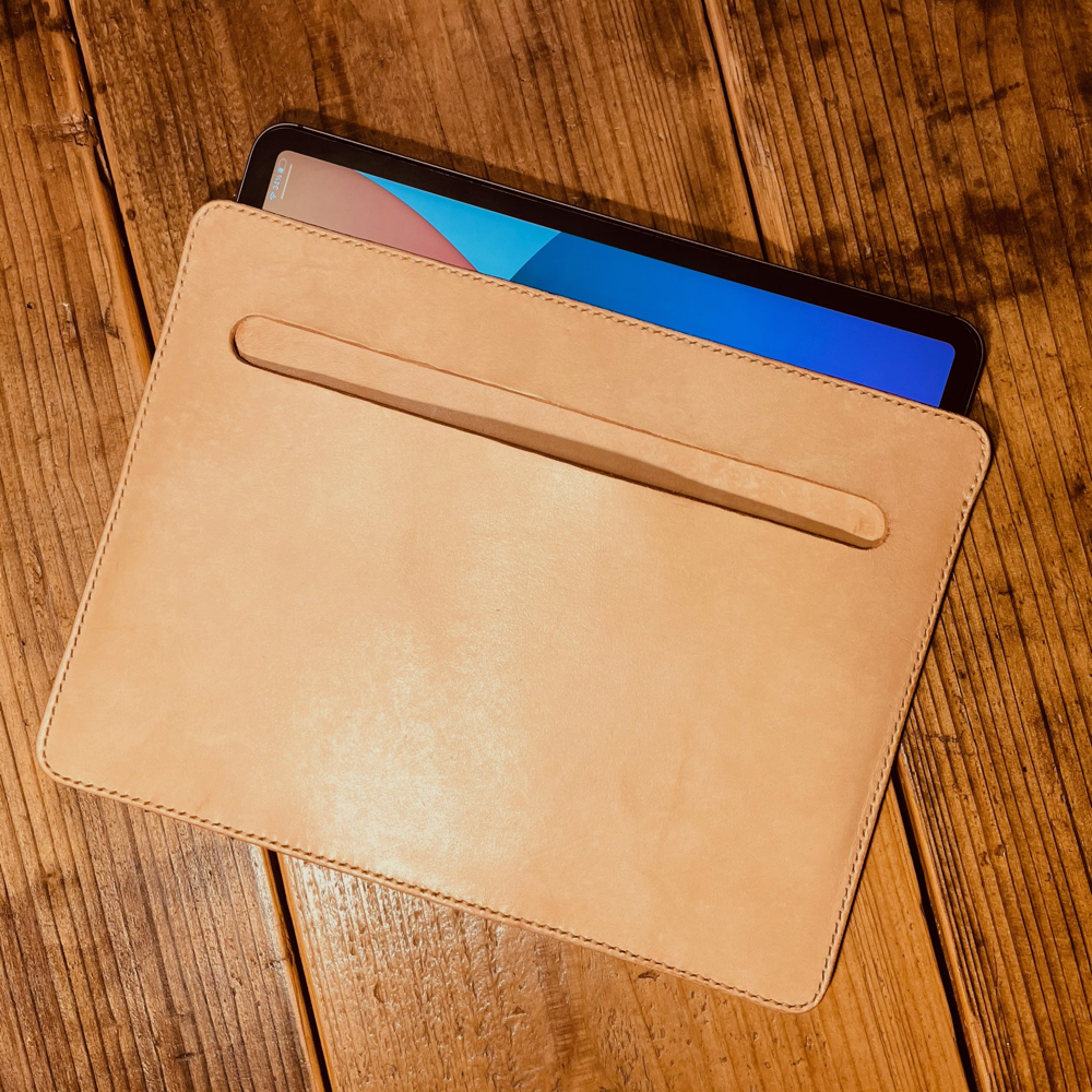 iPad専用ホワイトスリーブケース