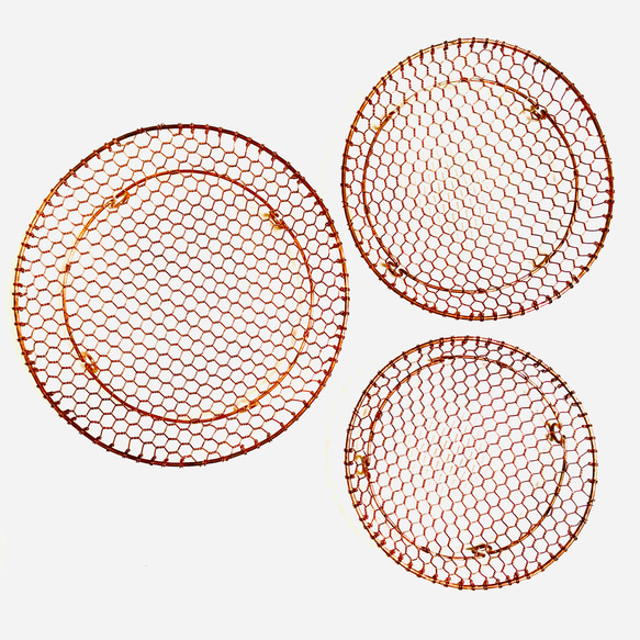 再販×2★銅線で編んだ手編みの水切り皿　中サイズ直径約17cm 4枚目の画像