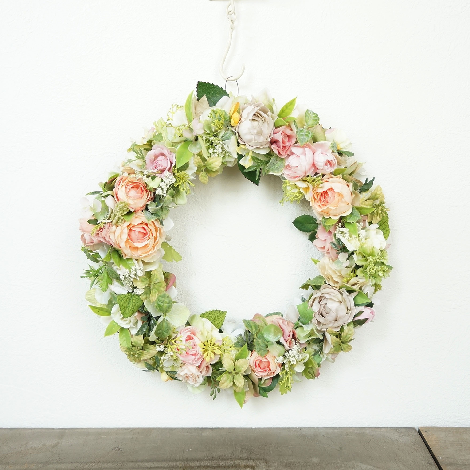 パステルオレンジのバラのアートフラワーリース