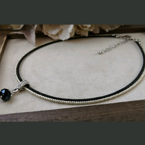 黒ガラスビーズの二連チョーカーネックレス チョーカー kaolinnlinn