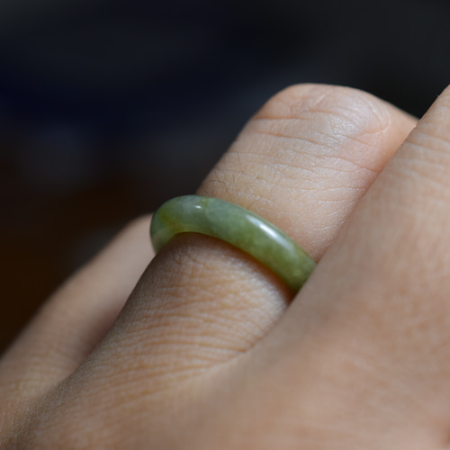 K18YG ミャンマー産 天然ヒスイ A貨 15号 リング 硬玉 Jade 翡翠 682 受注制作 k18金ゴールド ミャンマー産 本翡翠 ヒスイ 指輪 リング