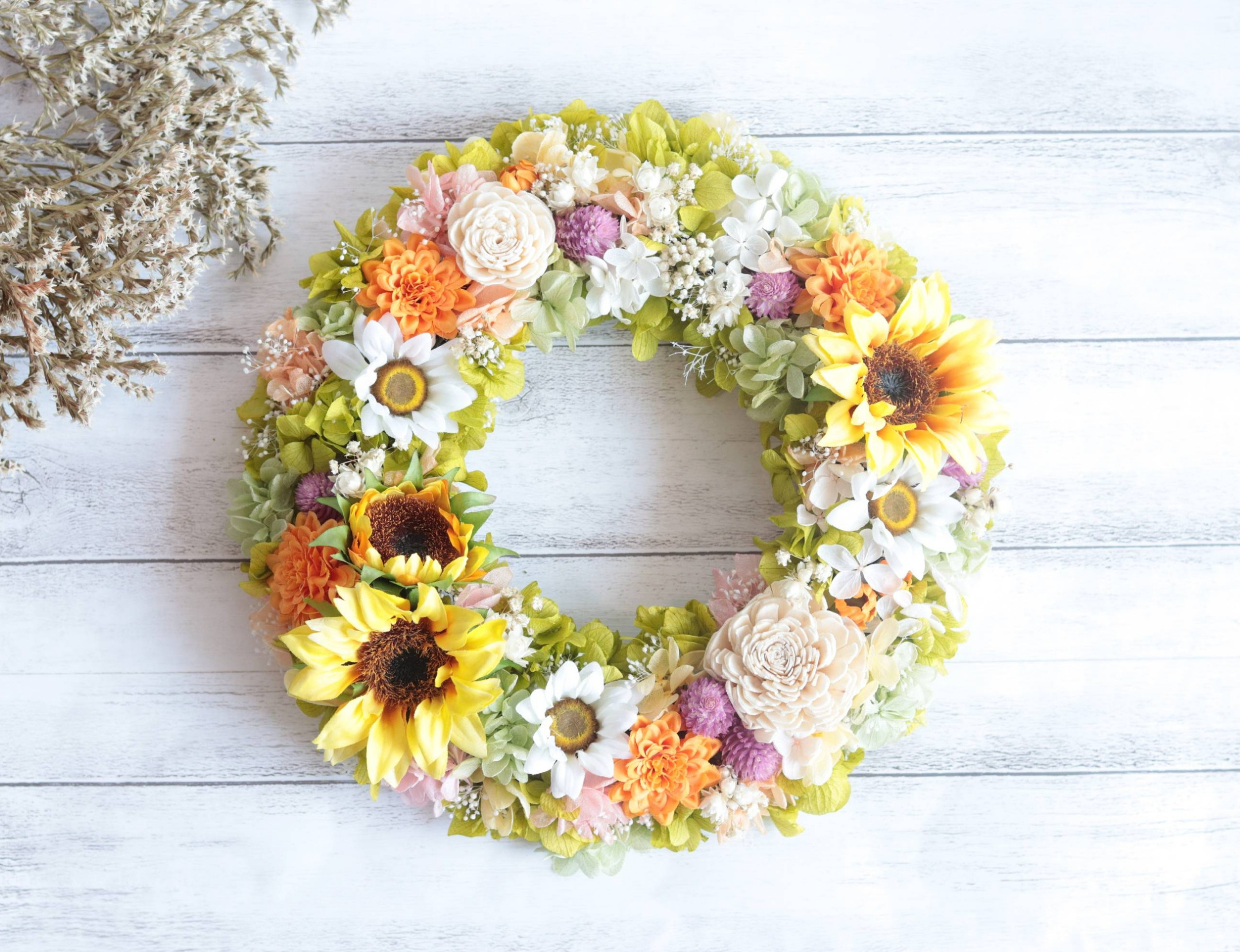 【光触媒で抗菌・消毒】サンフラワーとマリーゴールドのナチュラルリース＊プリザーブド&ドライ&アーティフィシャルフラワー