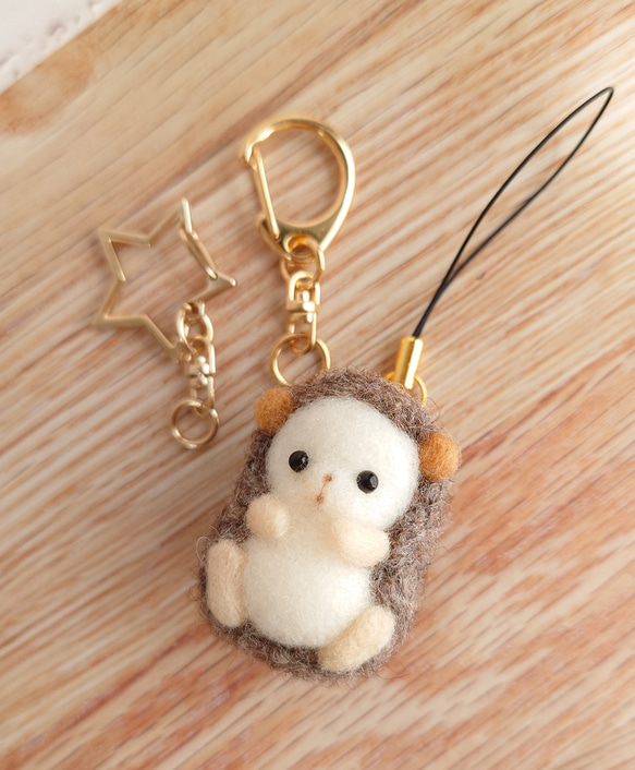 再販】羊毛フェルト ハリネズミ ストラップ キーホルダー 携帯  