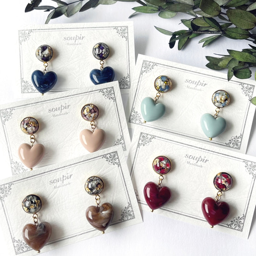 揺れるぷっくりハートビーズイヤリング/ピアス イヤリング  