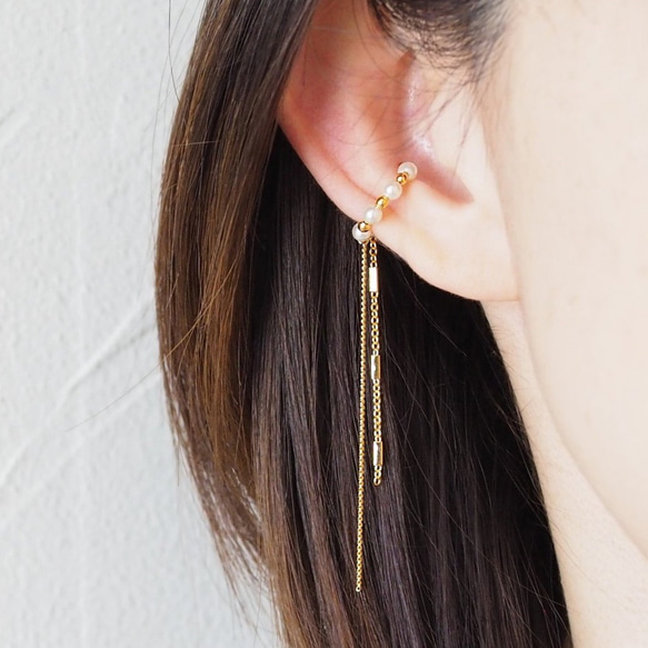 クリスタルパールとチェーン＆パイプチェーンのロングイヤーカフ（片耳