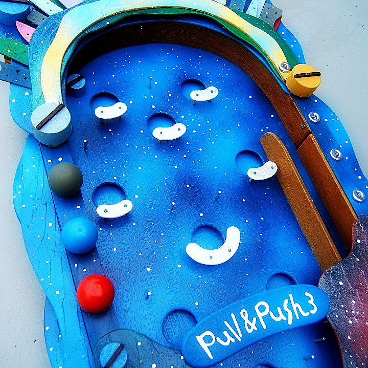 ★再販です★灯りの灯る木製のピンボール　PULL & PUSH 3