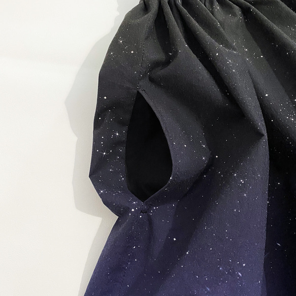 サラリと着れる 夜空を着飾る 流星柄 ギャザースカート 7枚目の画像