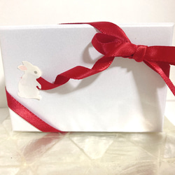 レジンヘアゴム　四葉のクローバー　パープル　ピンク　ミモザ 再販【幸せを運ぶ】四葉のクローバーとミモザのレジンヘアゴム