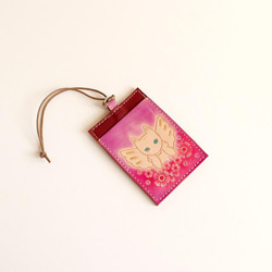 値下げ　B  定期入れ　天使猫　ネコ　猫柄　スイカ　イコカ　パスケース  　革製品　皮のパスケース　　 1枚目の画像