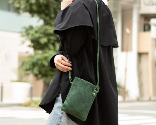 万能サコッシュバッグ】サコッシュ スマホポーチ ポシェット 全6色